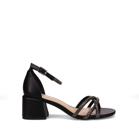 Inniu Catwalk Chicago Block Heels Black