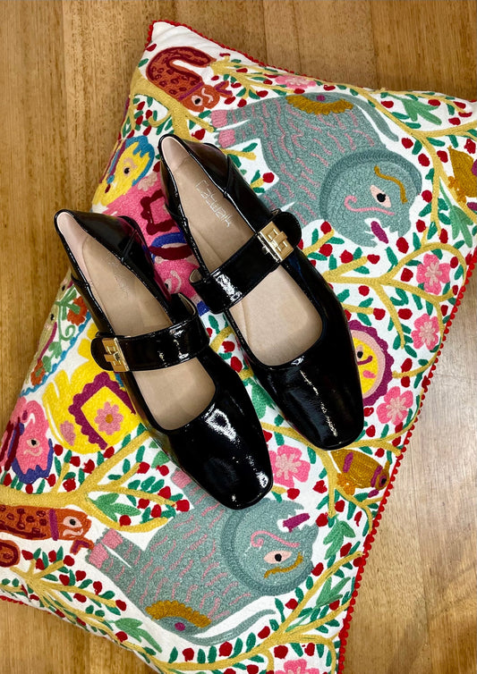 The Best Shoes to Wear When Transitioning from Winter to Spring