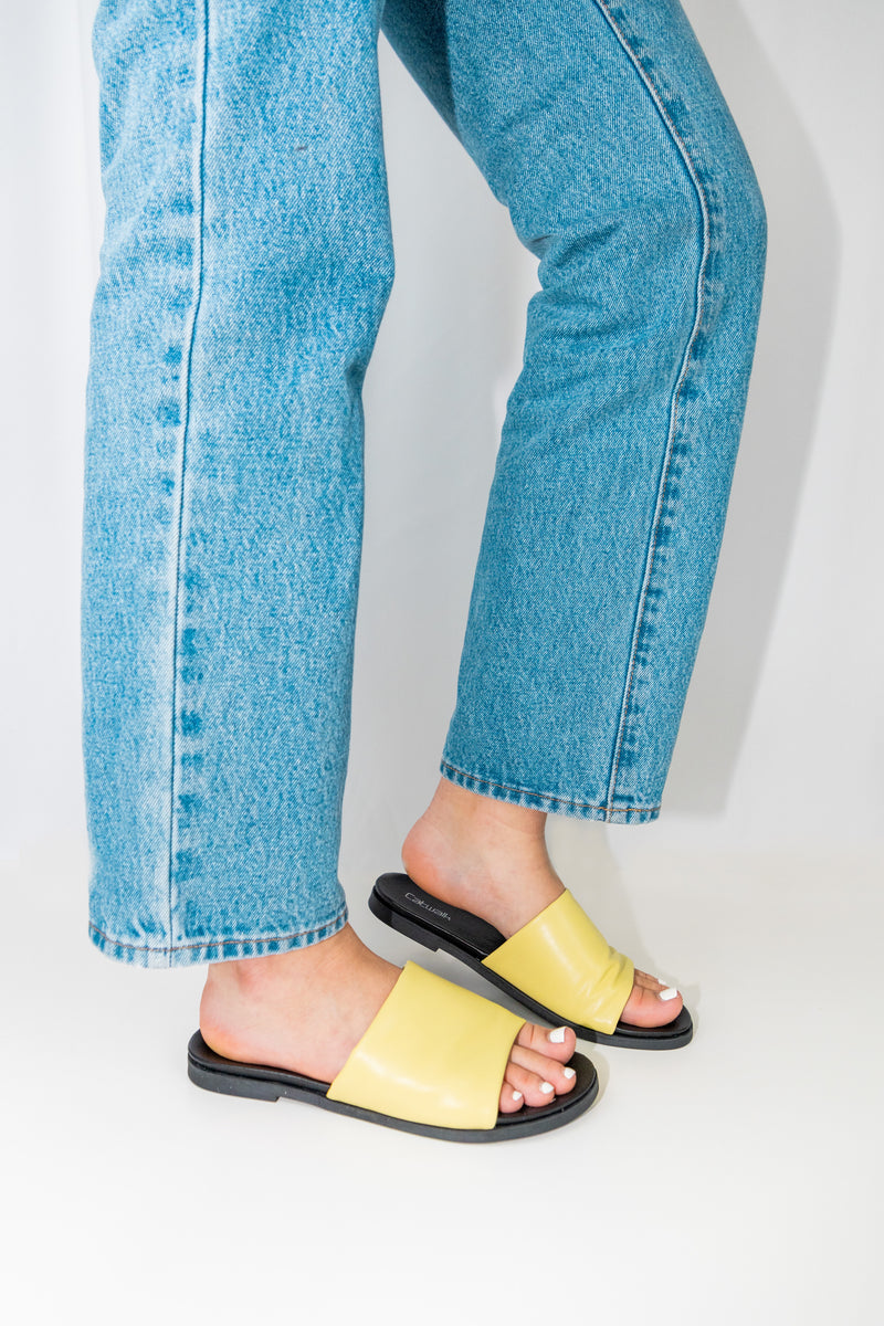 Inniu Catwalk Sunnie Flat Sandal Yellow