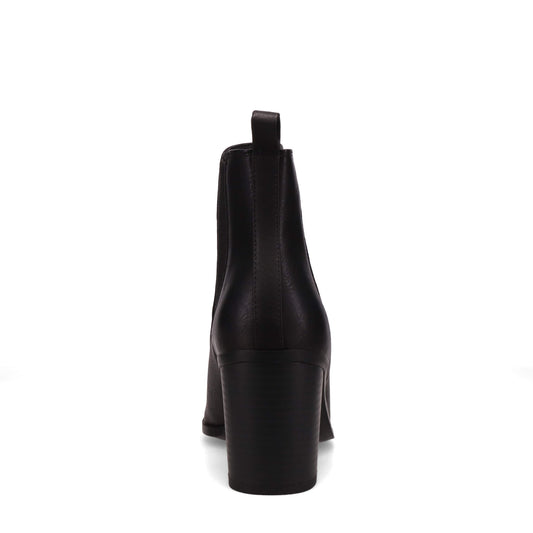 Inniu Catwalk Clover Slip on Ankle Boots Black
