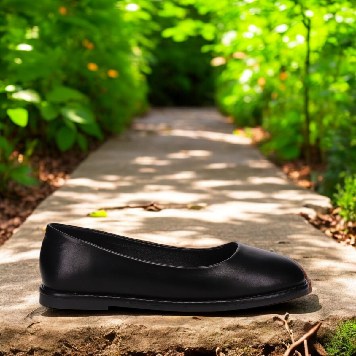 Inniu Catwalk Inka Flat Shoe Black