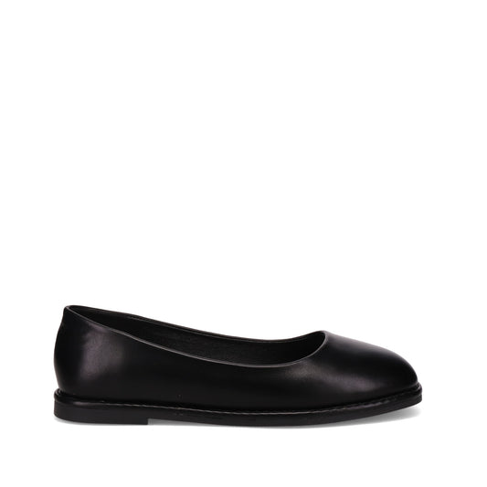 Inniu Catwalk Inka Flat Shoe Black