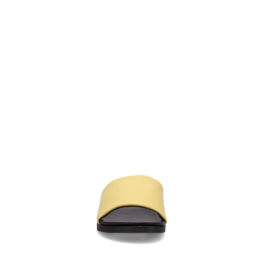BUNDLE Inniu Catwalk Sunnie Flat Sandals