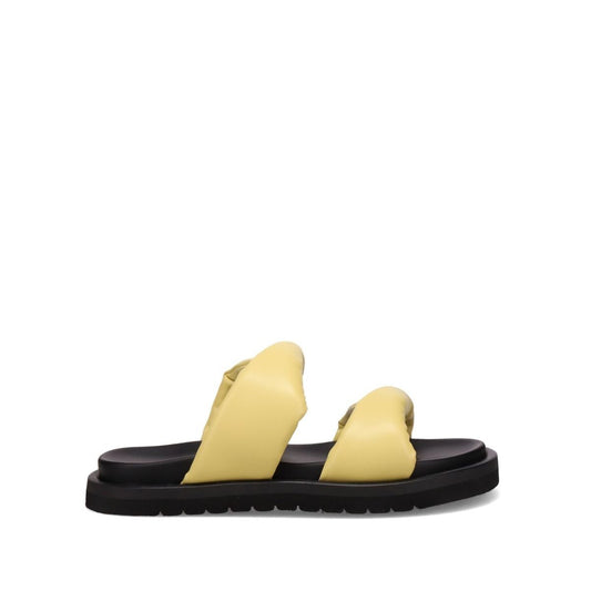 BUNDLE Inniu Catwalk Vacay Flat Sandals